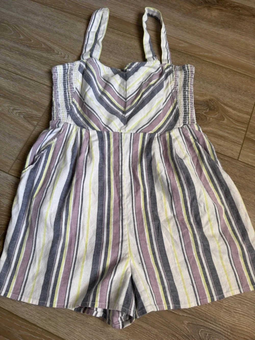 Women’s Volcom Striped Sleeveless Romper size 8 medium - Picture 1 of 7
